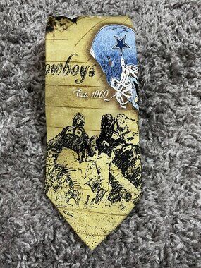 NFL Dallas Cowboys Tie Vintage Football Graphic Novelty Necktie Mens